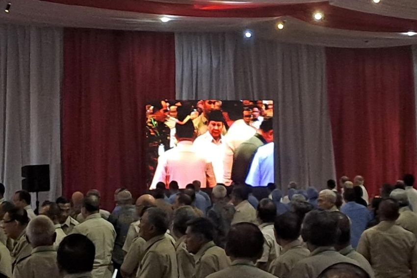 Prabowo Duduk Semeja dengan Try Sutrisno di Halal Bihalal Purnawirawan TNI AD