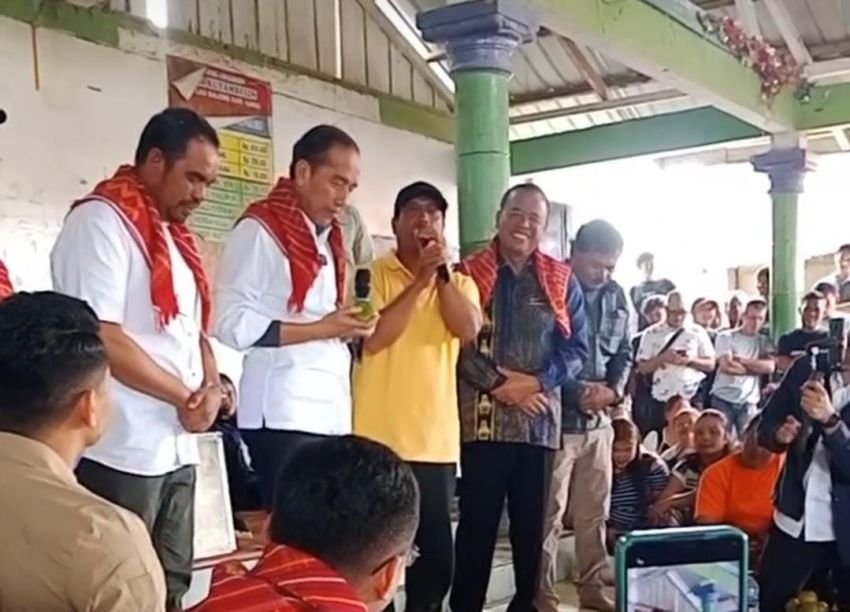 Jokowi Kunjungi Petani Jeruk di Karo, Bawa Praktisi UGM dan USU untuk Atasi Hama Lalat Buah