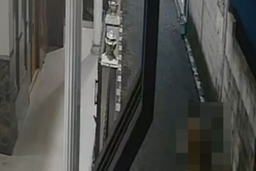 Pencuri T3lanj4ng Gegerkan Warga Malang, Aksinya Terekam CCTV!