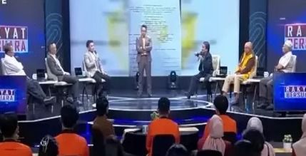 Roy Suryo Ungkap Bukti Laman UGM Ralat Skripsi Jokowi, Terungkap dari Kesalahan Bahasa Inggris yang Belum Diubah?