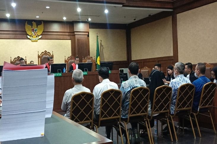 6 Eks Pejabat PT Antam Dituntut 9 Tahun Penjara, Terbukti Korupsi Emas 109 Ton