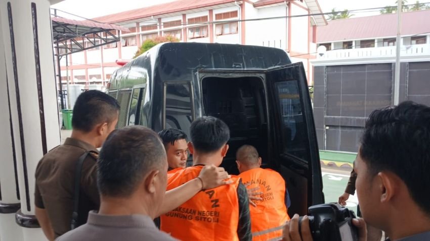 Korupsi Dana Desa di Nias Barat, Tiga Perangkat Desa Salo&rsquo;o Ditahan Kejari Gunungsitoli