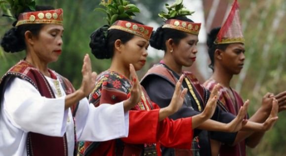 Tari Tor-Tor: Warisan Budaya Batak yang Sarat Makna dan Perlu Dilestarikan