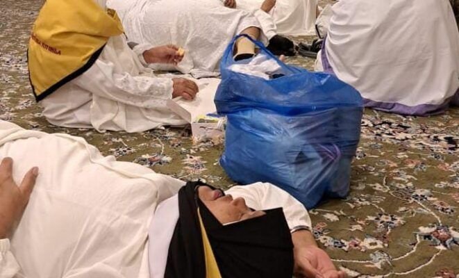 Puluhan Jemaah Haji Kloter 12 Embarkasi Medan Tertidur di Lantai Hotel Makkah, Diduga Akibat Mismanajemen Syarikah