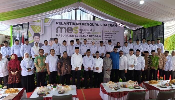 Dr.H. Musa Rajeksah Lantik Pengurus MES Serdang Bedagai, Dorong Edukasi Ekonomi Syariah
