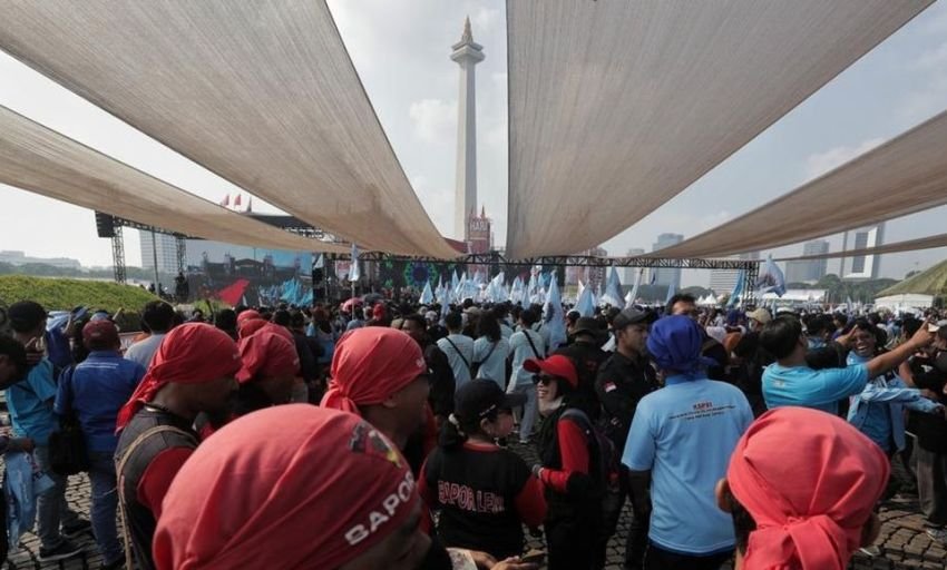 May Day 2025: Pemerintah Serahkan 100 Rumah Subsidi untuk Buruh, Bagian dari Program 3 Juta Rumah
