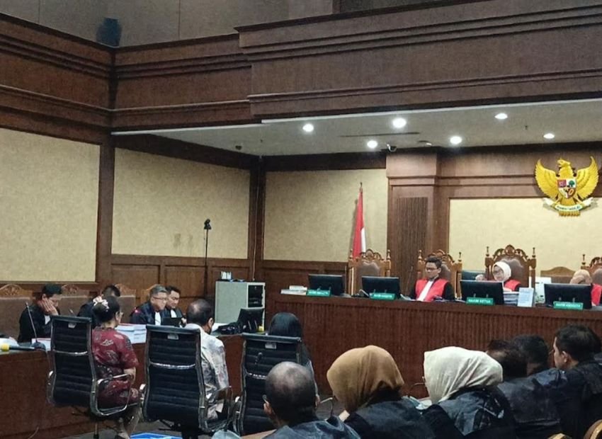 Eks Pejabat MA Zarof Ricar Dituntut 20 Tahun Penjara, Terbukti Terima Gratifikasi Rp915 M dan 51 Kg Emas