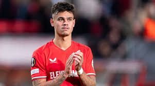 Dulu Pakai Nomor 10 Seperti Messi, Mees Hilgers Kini Jadi Bek Mahal Timnas Indonesia