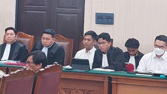 Sidang Kasus Judi Online: Adhi Kismanto, &lsquo;Orang Titipan&rsquo; Budi Arie, Minta Gaji Rp 17 Juta per Bulan di Kominfo