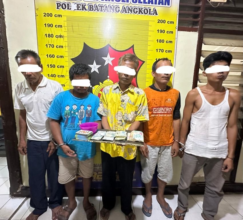 Polsek Batang Angkola Amankan Lima Pelaku Judi Kartu Leng di Tapanuli Selatan