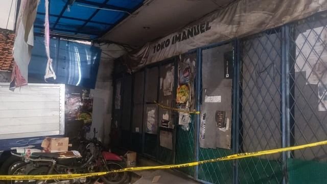 Lansia Dikenal Sebagai 'Koh Alex' Ditemukan T3w4s di Toko Sembako Pondok Gede, Diduga Korban Pemb*nuhan