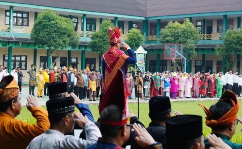 Wali Kota Medan Pimpin Upacara Hardiknas 2025: Pendidikan Hak Sipil dan Jalan Menuju Kesejahteraan Bangsa