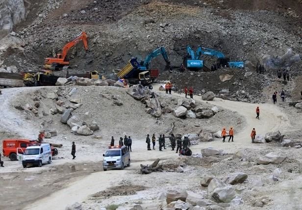 13 Pekerja  T3w4s Akibat Salah Metode Penambangan Penyebab Longsor Tambang Gunung Kuda Cirebon