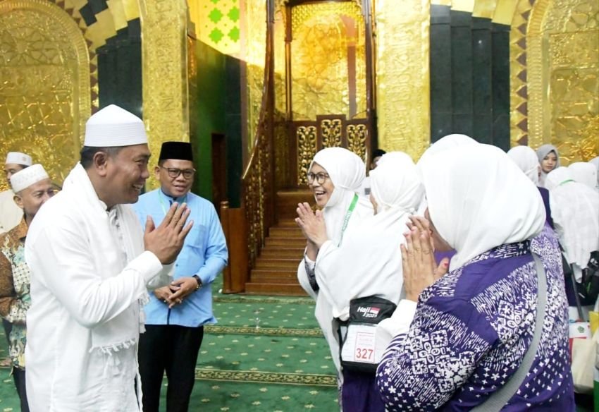 157 Jemaah Calon Haji Asal Deli Serdang Berangkat ke Tanah Suci, Wabup Titip Doa untuk Daerah