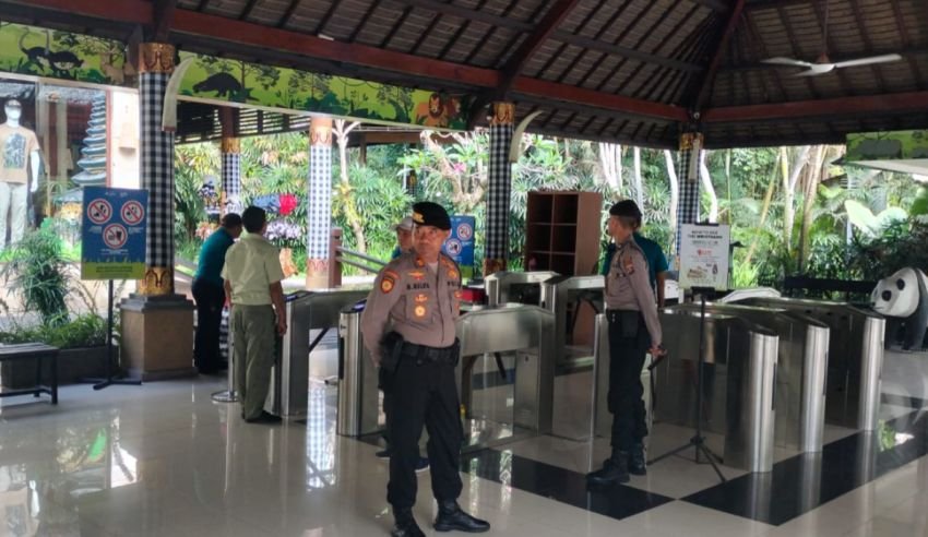 Sat Pamobvit Polres Gianyar Intensifkan Patroli dan Pengamanan di DTW Taman Safari