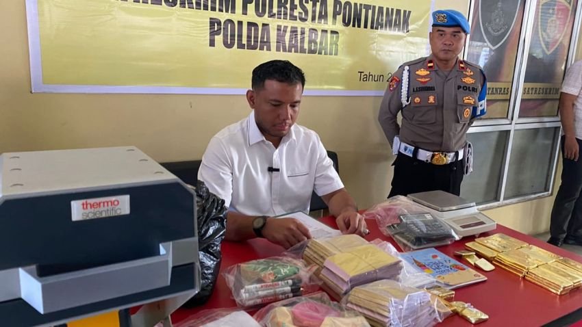 Satreskrim Polresta Pontianak Temukan 47 Emas Batangan dari Tambang Ilegal di Ruko Perdana Square
