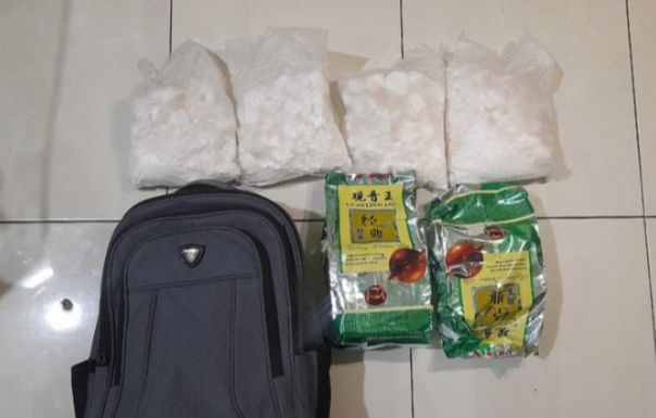 Polda Riau Gagalkan Peredaran 2 Kg Sabu dan 1,8 Kg Heroin, Satu Pelaku Ditangkap di Pekanbaru