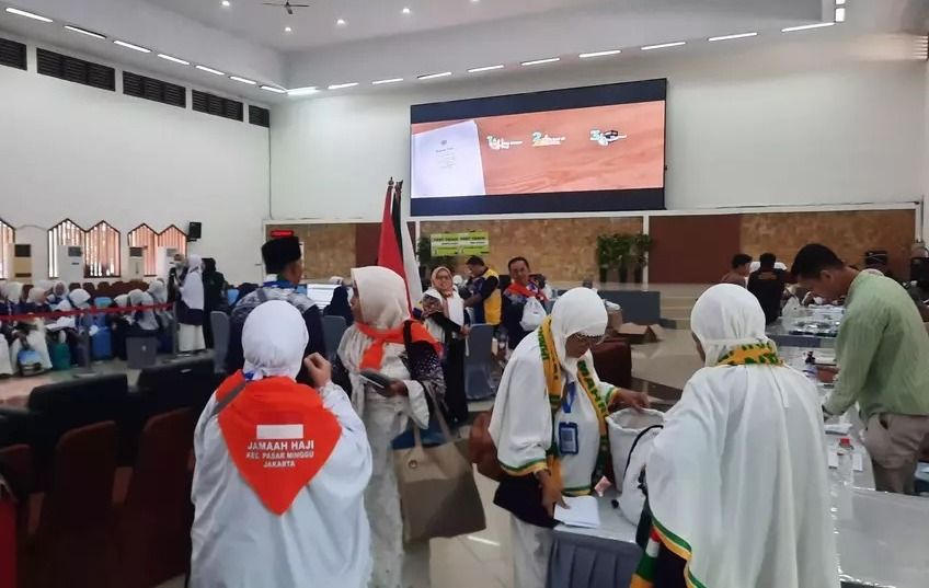 Embarkasi Pondok Gede Terbangkan Dua Kloter Jemaah Haji, Empat Kloter Lain Tiba Hari Ini