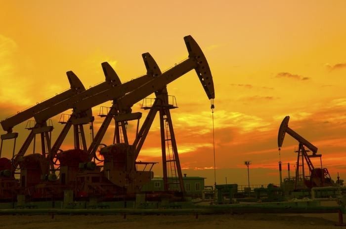 Harga Minyak Dunia Diprediksi Turun 1%, Pasar Cemas soal Produksi OPEC+ dan Tarif Impor AS