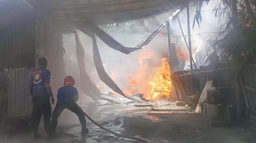 Kebakaran dan Ledakan di Gudang BBM Ilegal Bukittinggi, Warga Resah