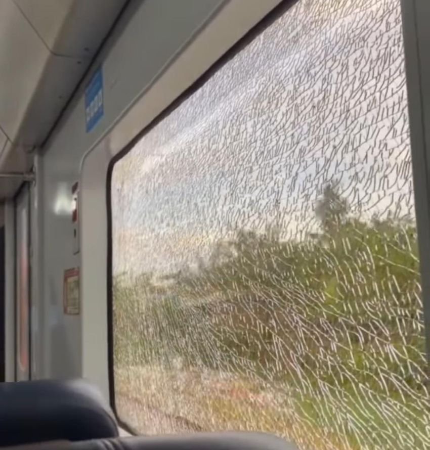 Kaca KA Bandara Kualanamu Dilempar Batu, PT Railink Kecam Aksi Vandalisme Berbahaya