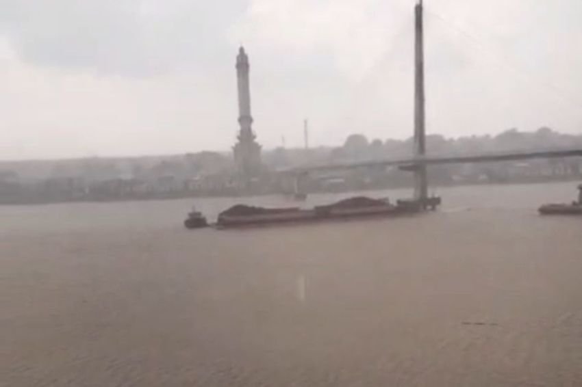 Jembatan Pedestrian Gentala Arasy Dihantam Tongkang Batubara, Polisi Lakukan Penyelidikan