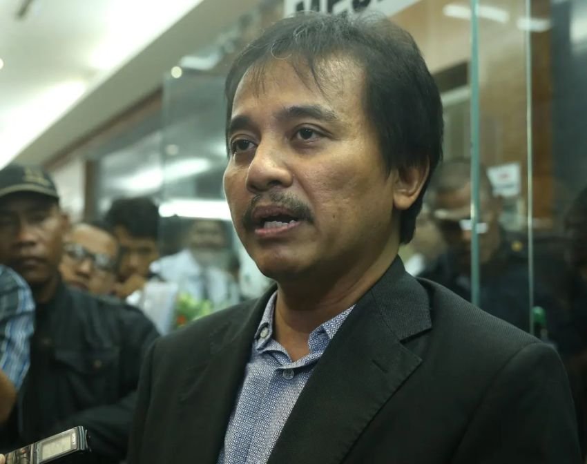 Roy Suryo Tanggapi Pertemuan Jokowi dan Kasmudjo: "Kasihan Beliau Diseret-seret di Usia 75 Tahun"
