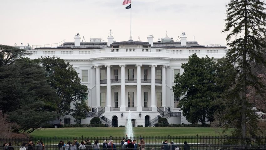 FBI Umumkan Penyelidikan Baru Kasus Kokain di Gedung Putih dan Kebocoran Draf Mahkamah Agung AS