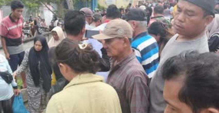 Tertabrak KA Blambangan di Perlintasan Tanpa Palang, Pedagang T3w4s M3ngen4skan di Batu Bara