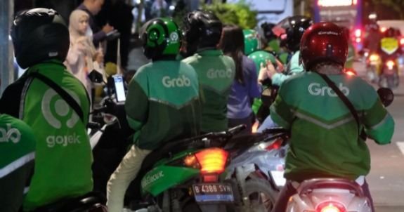 Potongan Tarif Ojol 40%, Driver Curhat ke Ijeck: Tidak Manusiawi!