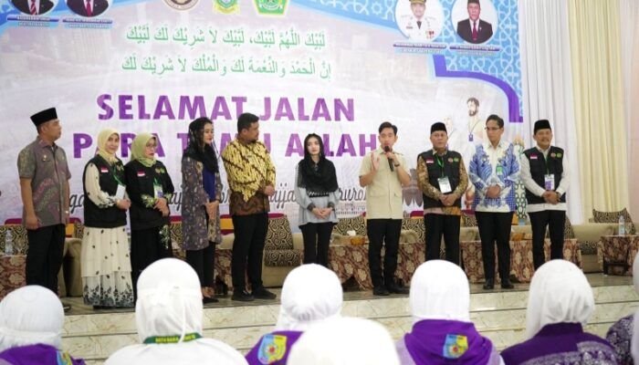 Wapres Gibran Sapa Jamaah Haji Kloter 12 di Medan: Presiden Prabowo Ingin Biaya Haji Turun dan Kampung Haji Terwujud