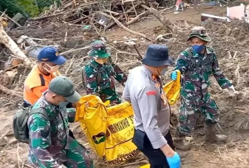 Pencarian Korban Longsor Trenggalek Berakhir, Semua Korban Ditemukan Meningg4l
