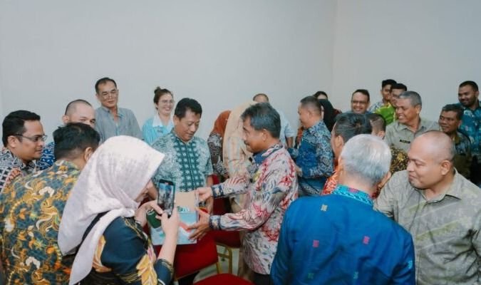 Momen Haru di Rapat Paripurna DPRD Binjai: Wali Kota Edarkan Kotak Donasi untuk Palestina