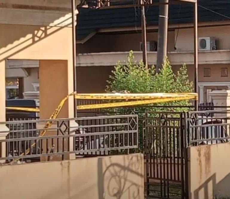 Anggota Polres Muaro Jambi Ditemukan T3w4s di Rumah, Diduga Korban Kekerasan