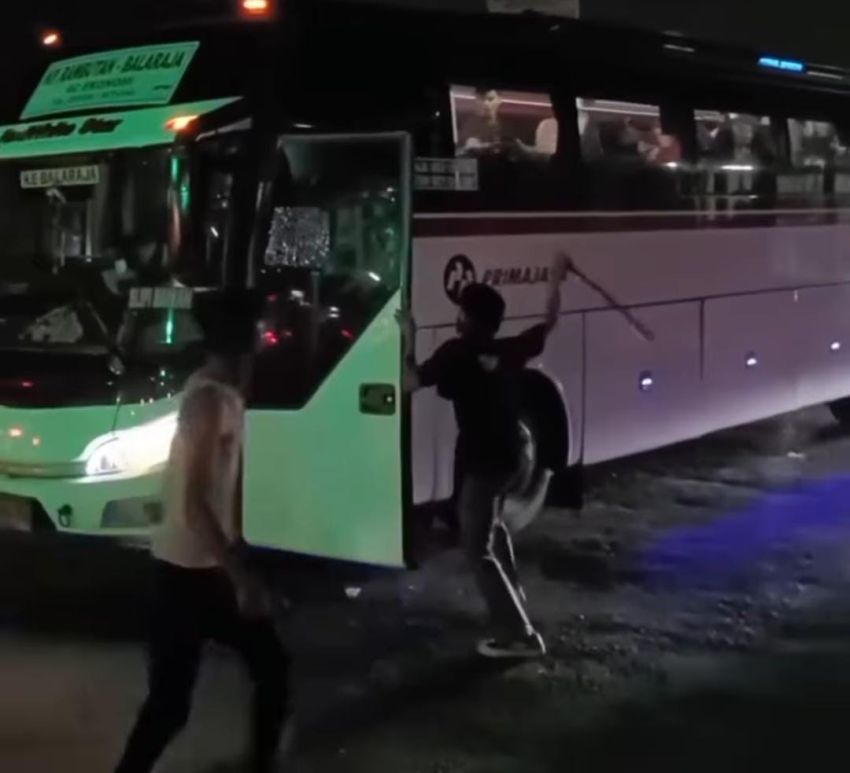 Bus Primajasa Dirusak Dua Pengamen di Tangerang, Satu Pelaku Ditangkap, Satu Lagi Masih Buron
