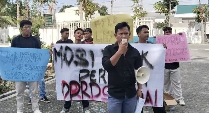 Tuding Legislator Lalai Kawal Anggaran, GPS Gelar Aksi Damai di Kantor DPRD Sergai