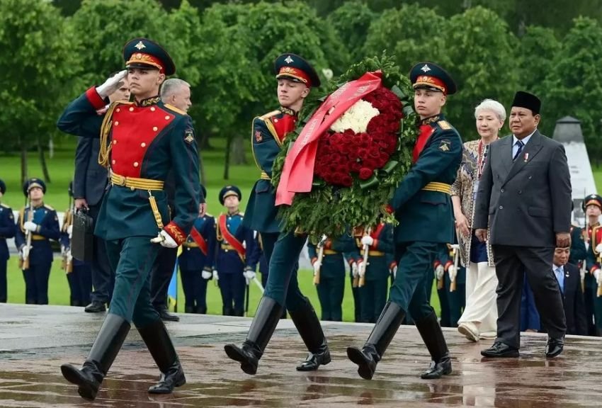 Presiden Prabowo Hormat di Makam Korban Perang Dunia II di Rusia, Simbol Penghargaan dan Diplomasi