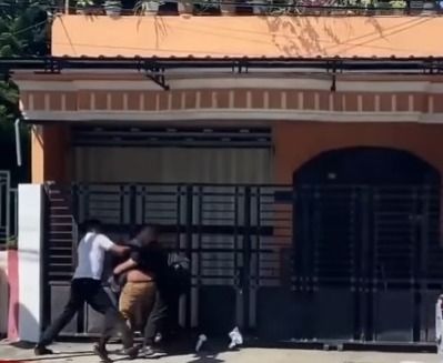 Bentangkan Poster Kritik Saat Kunjungan Gibran, Mahasiswa PMII Blitar Dihalau Paspampres