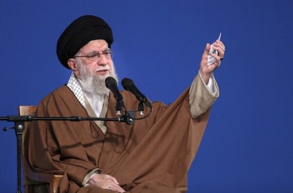Kondisi Pemimpin Tertinggi Iran Ayatollah Khamenei Misterius, Hilang dari Publik Hampir Seminggu?