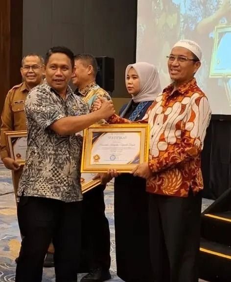 Pemkab Tapanuli Tengah Raih Penghargaan BPJS Kesehatan atas Konsistensi Pembayaran Iuran JKN