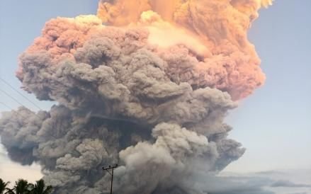 Kemensos Gelontorkan Rp4,8 Miliar untuk Penanganan Erupsi Gunung Lewotobi di NTT