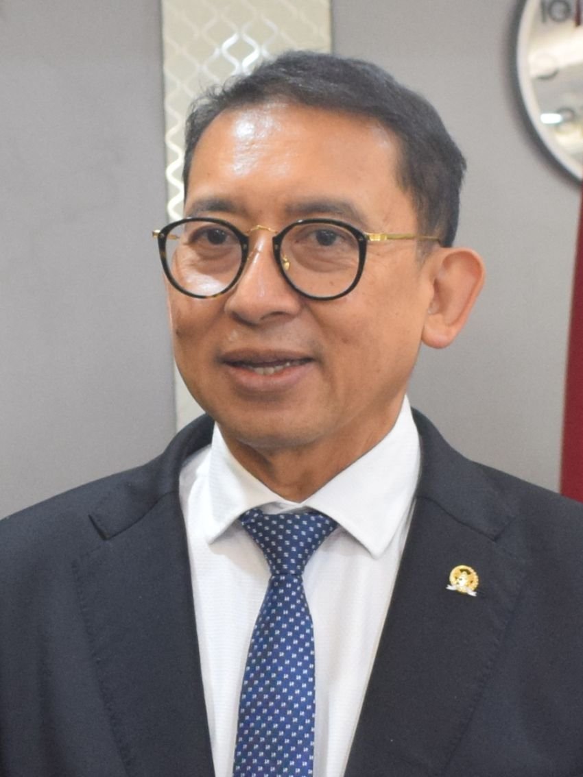 Fadli Zon Dikecam dan Didesak Minta Maaf karena Kaburkan Fakta Sejarah Pem3rkos4an Massal Mei 1998