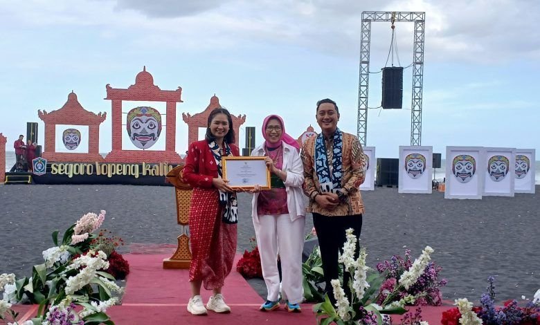 Kemenparekraf Targetkan 1,08 Miliar Pergerakan Wisatawan Nusantara dan 16 Juta Kunjungan Wisman di 2025