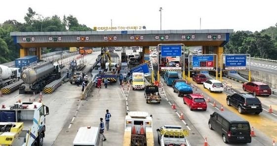 GT Ciawi 2 Porak-Poranda, Truk Rem Blong Rusak Tiga Gardu