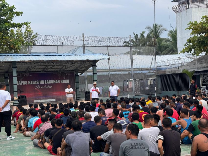 Lapas Labuhan Ruku Gelar Senam Pagi Bersama Warga Binaan, Kalapas Soetopo Berutu Sampaikan Arahan Kepada WBP