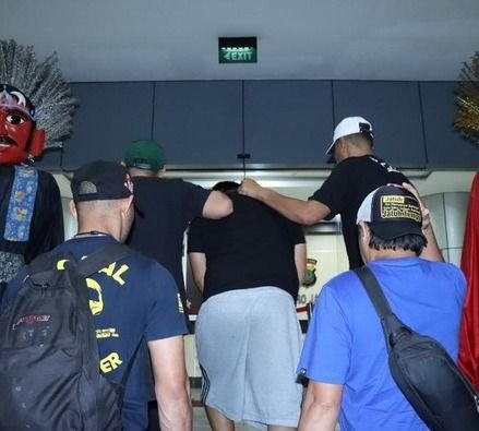 Polisi Tangkap Kurir Bawa 6,2 Kg Sabu, Diduga Jaringan Laboratorium Narkoba ‘Happy Water’ di Jakarta Barat