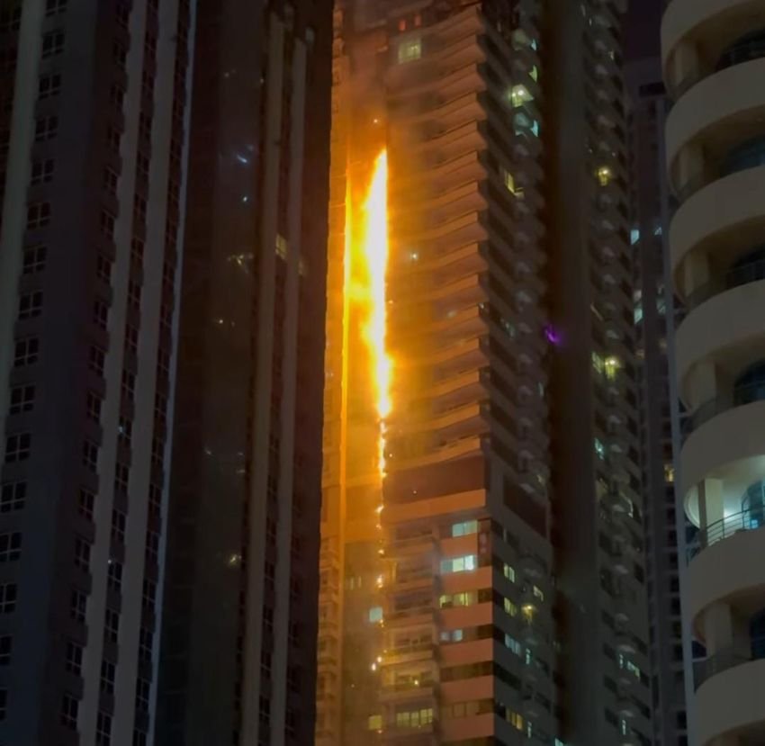 Kebakaran Hebat Landa Marina Pinnacle Dubai, 3.820 Warga Selamat Berkat Evakuasi Kilat