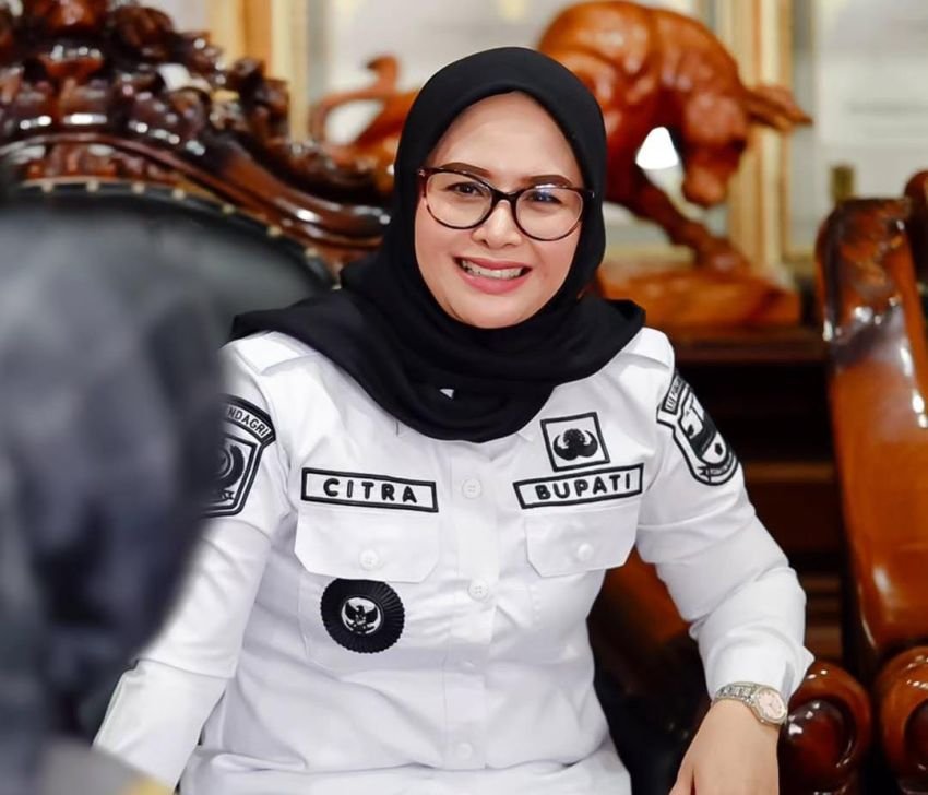 Gubernur Jabar Ungkap Bupati Pangandaran Menangis karena Tak Mampu Bayar Gaji Pegawai