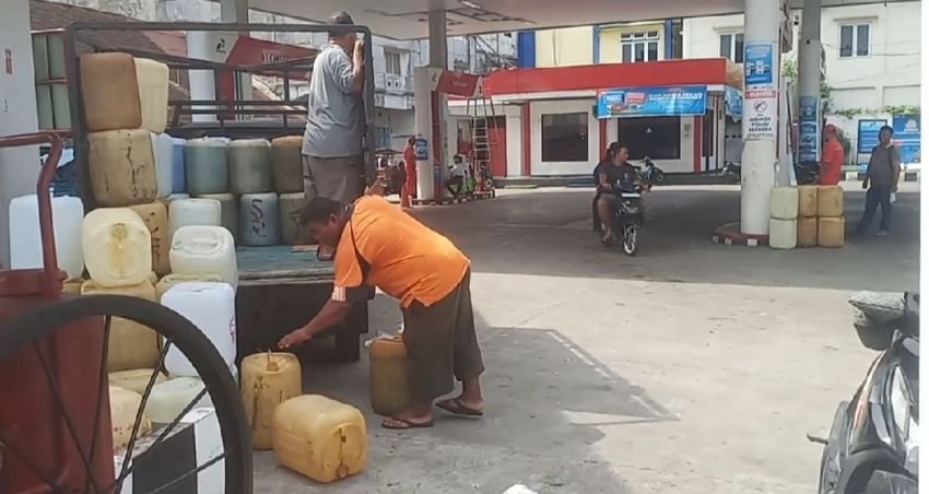 Jerigen BBM Viral di SPBU Sibolga Milik PT Horizon Tapteng, Diakui Punya Izin Resmi