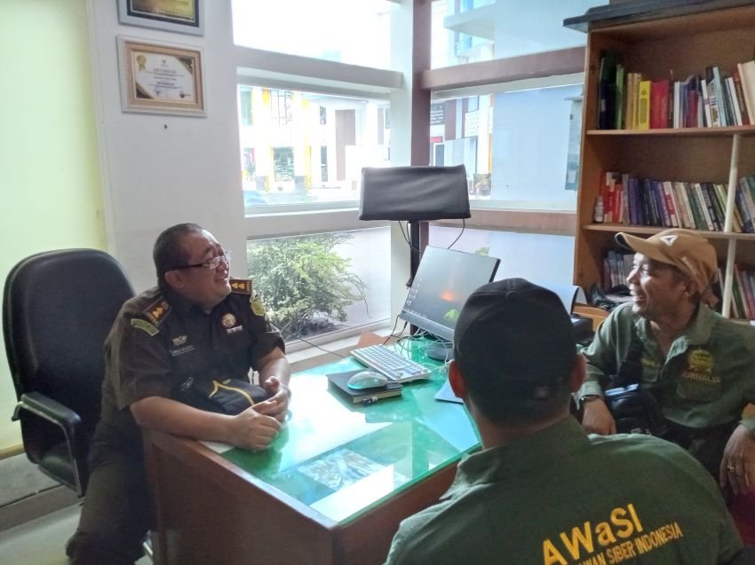 AWaSI Jambi Gelar Aksi Damai di Kejati: Tuntut Evaluasi Total Kinerja Kejari Sungai Penuh